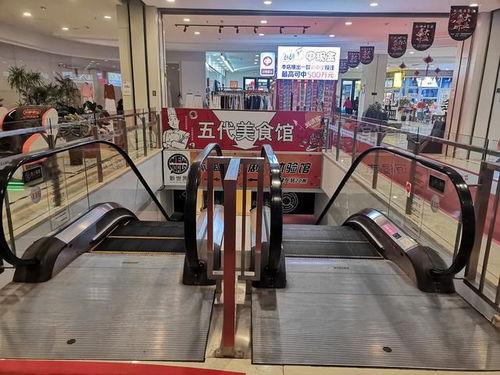 商场电梯视频,商场电梯里的日常百态